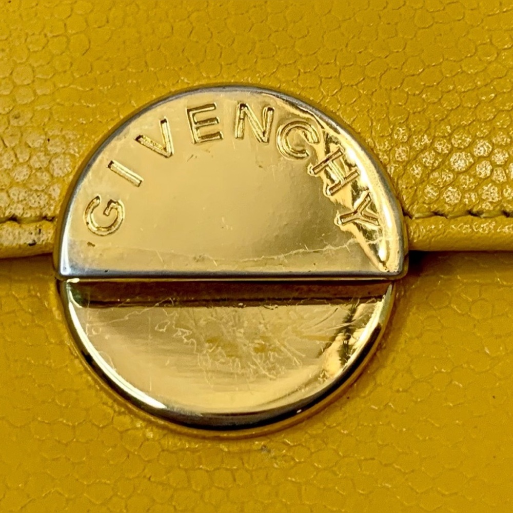 Givenchy Vintage Leather Wallet (Large) - Picture 4 of 7